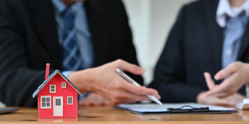 what does a real estate lender do